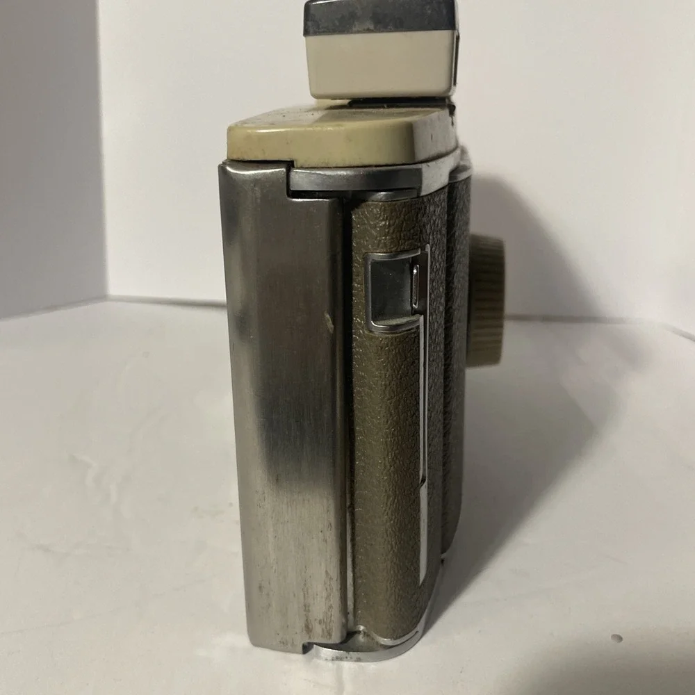 Vintage Polaroid 800 Land Camera Untested‎